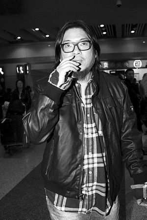 昨晚18时30分，在纽约影展亮相后的高晓松（微博）返回北京。